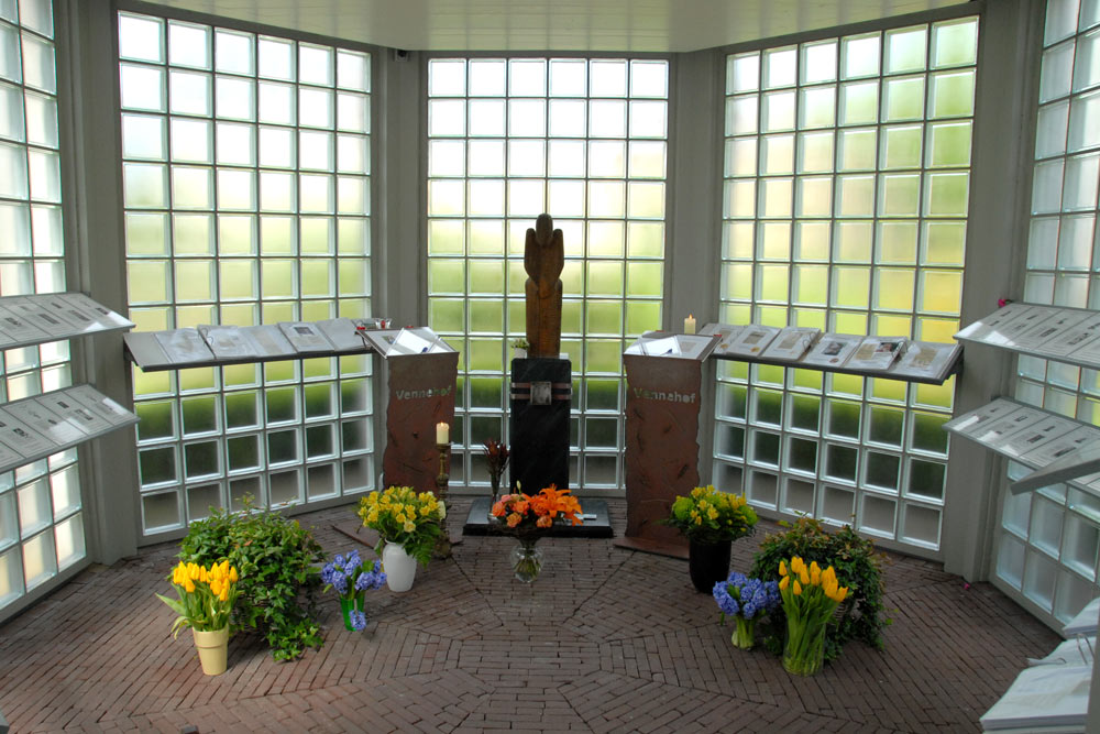 Memorial Chapel Vennehof Rosmalen #4