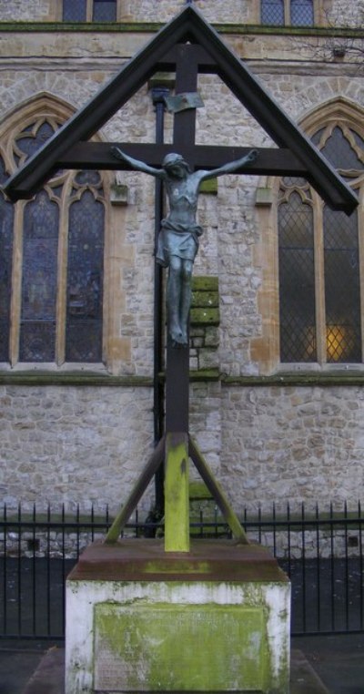 Oorlogsmonument St Saviours Church