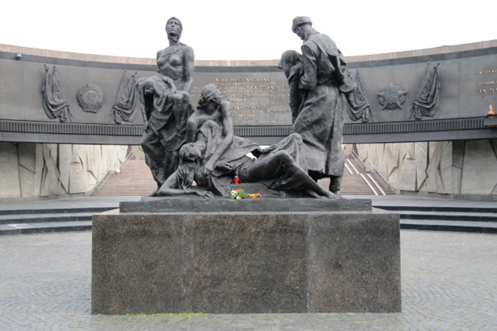 Monument Heroische Verdedigers van Leningrad #2