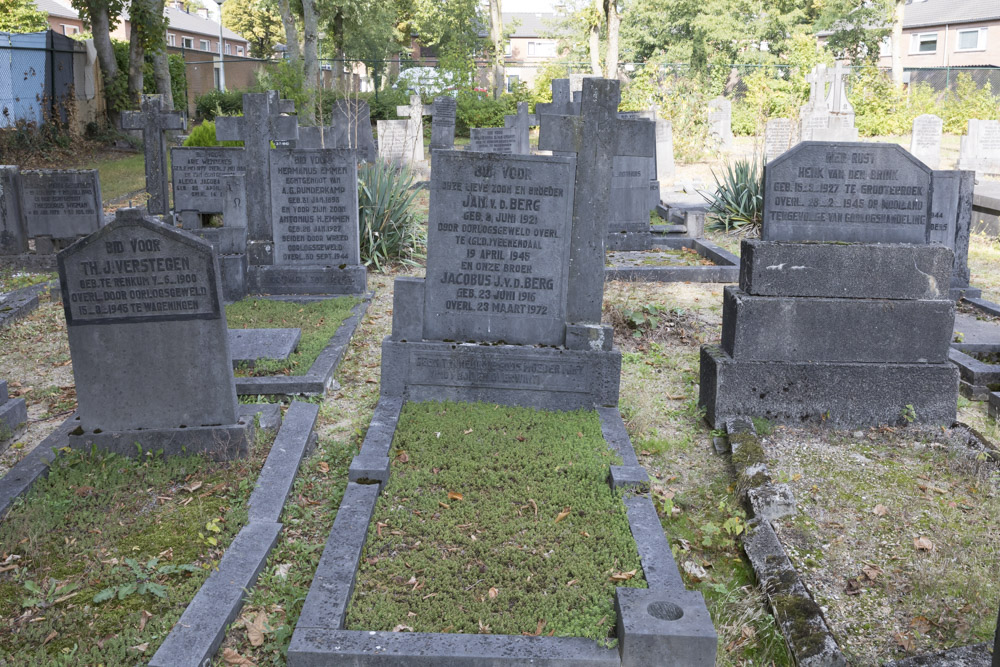 Dutch War Graves Roman Catholic Cemetery Mariahof Renkum #3