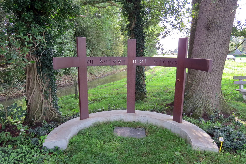 Commemoration memorial Zenderen