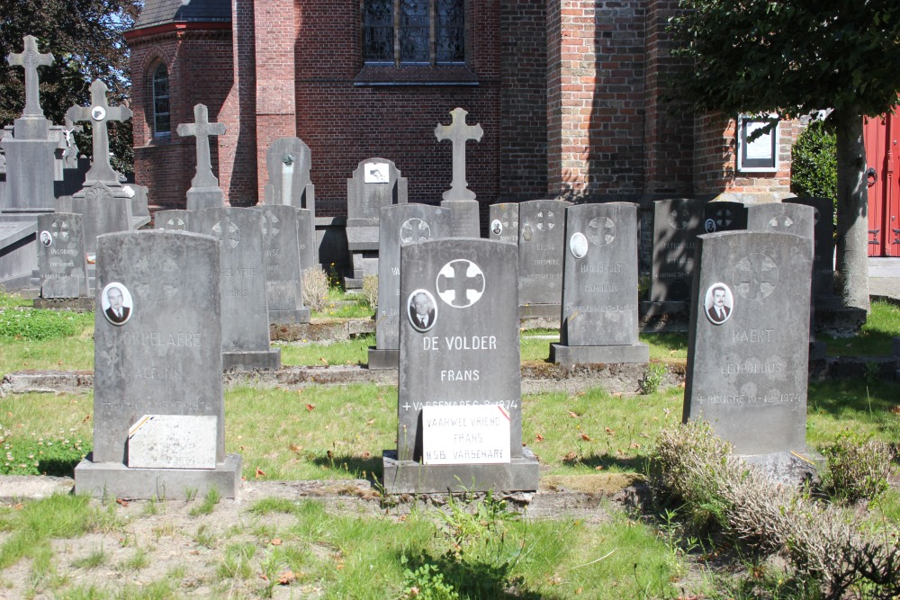 Belgian Graves Veterans Varsenare Churchyard