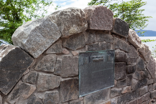 Memorials Wellington R-2980