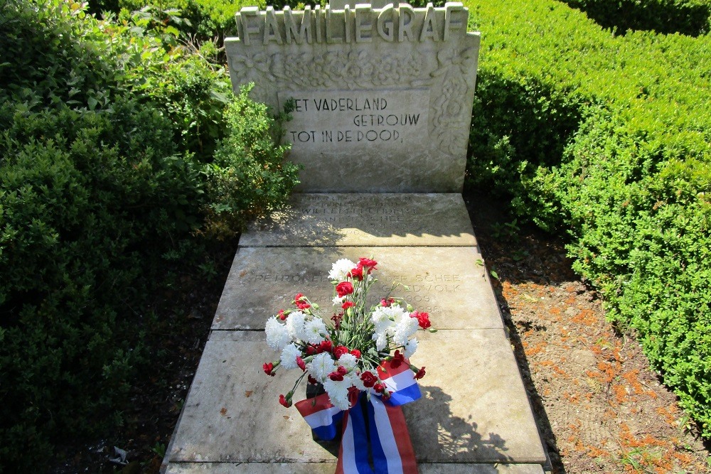 Dutch War Graves Oud Charlois #2
