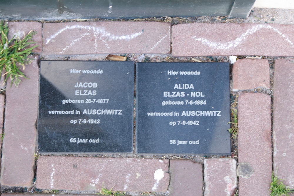 Memorial Stones Langestraat 37 #1