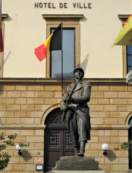 Oorlogsmonument Le Jass Arlon #3