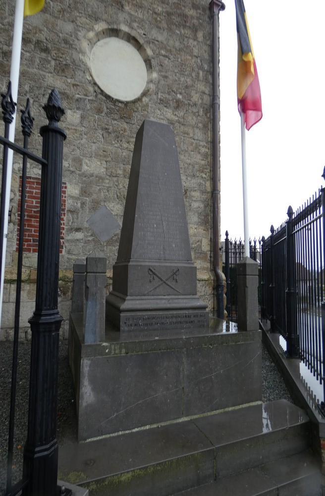 Oorlogsmonument Ressegem #4