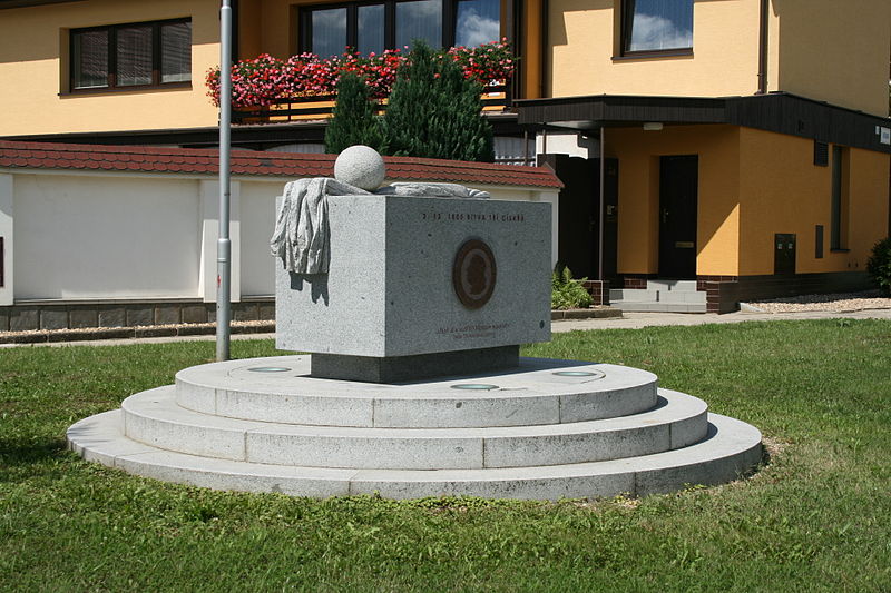Monument Militair Hospitaal lapanice #1
