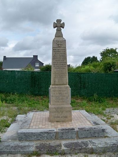 War Memorial Sainte-Hlne #1
