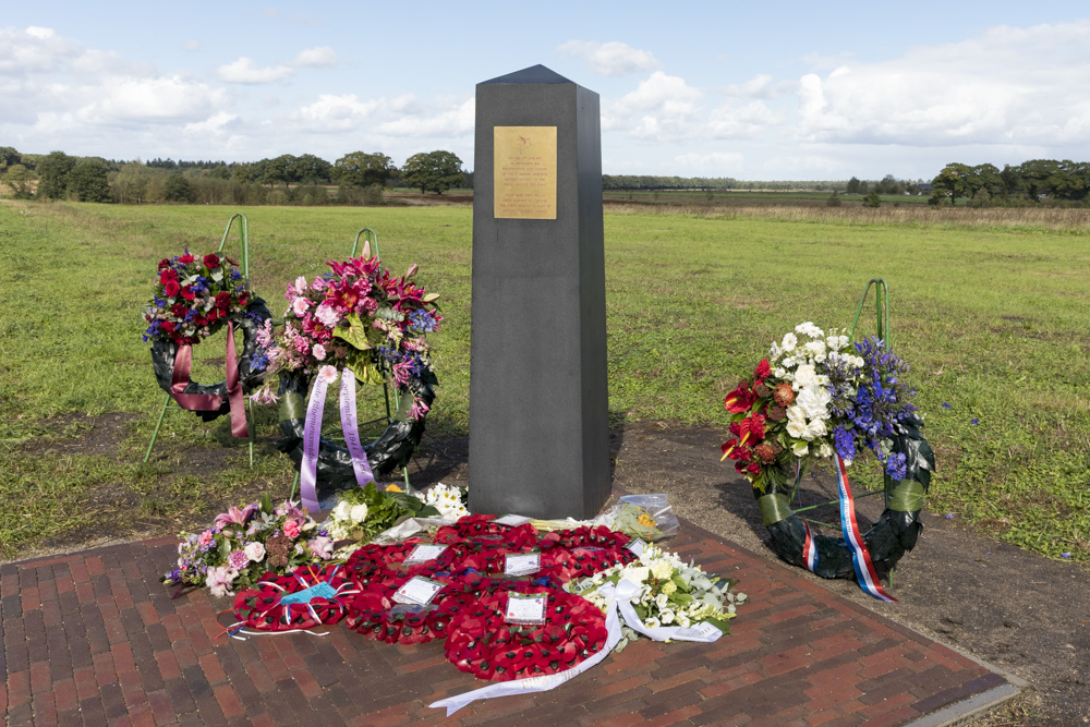 Memorial Landing Zones Renkum #1