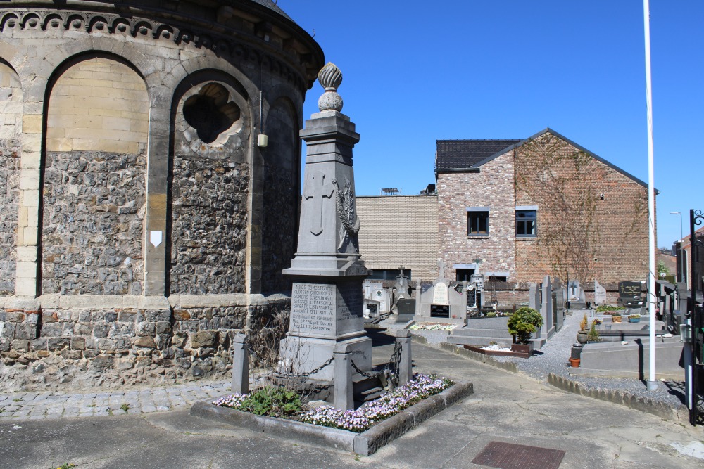 War Memorial Cemetery Sluizen