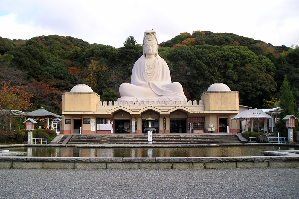 Ryozen Gokoku War Shrine #1