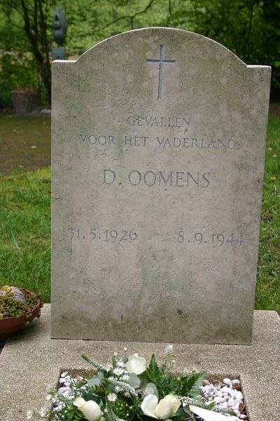 Nederlandse Oorlogsgraven R.K. Begraafplaats #2