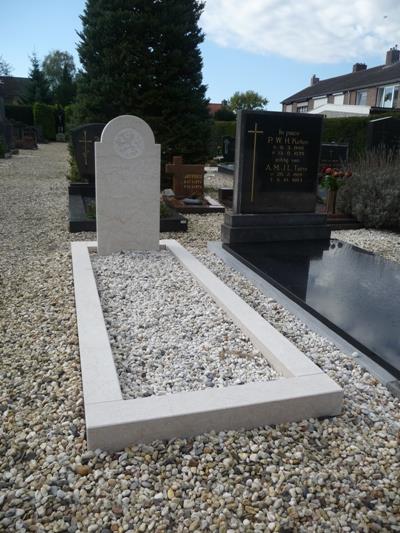 Dutch War Grave Vaesrade