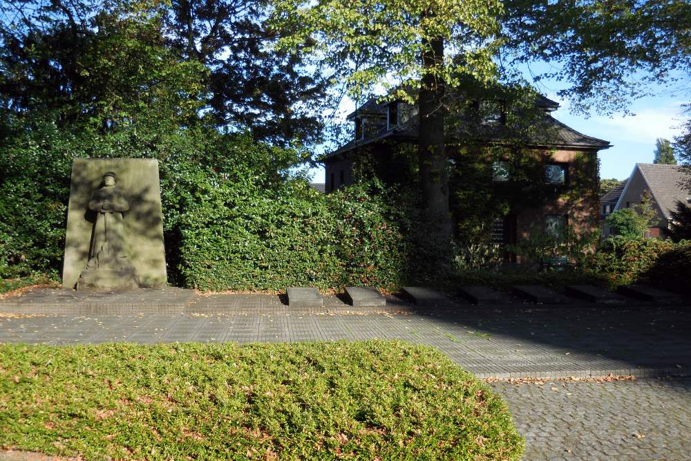 War Memorial Rheurdt #1