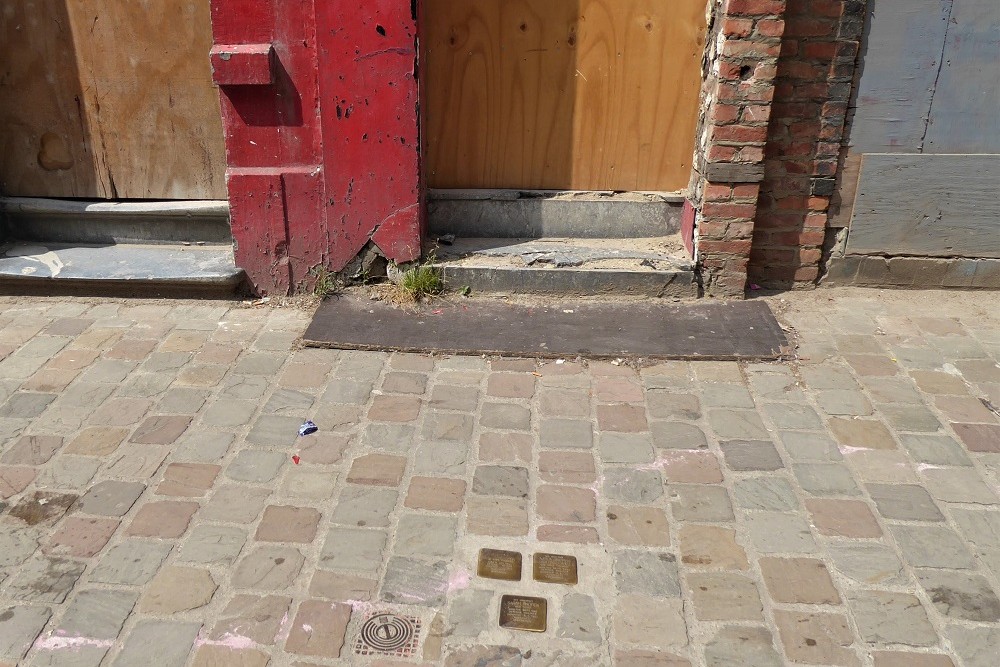 Stolpersteine Huidevettersstraat 141 #5