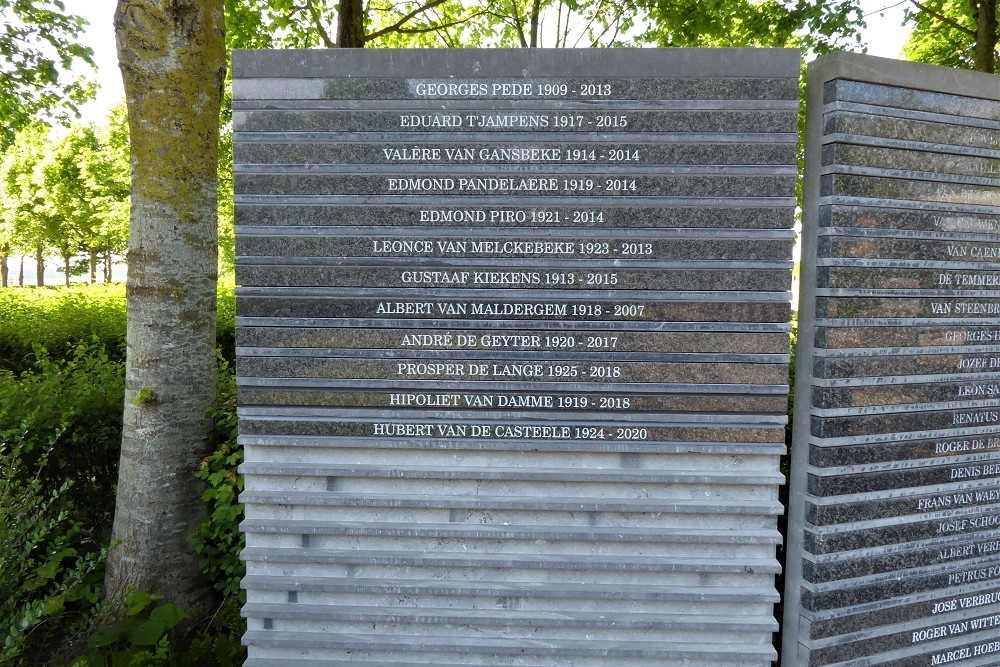 Gedenkteken Oudstrijders Centrale Begraafplaats Zottegem #5