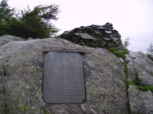 Oorlogsmonument Borrowdale #1