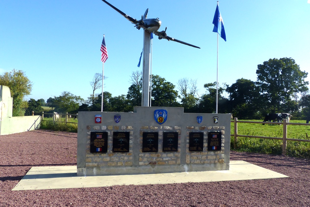 Monument 82nd en 101st Airborne Division #3
