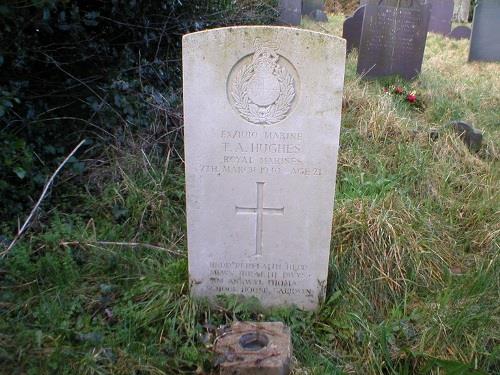 Commonwealth War Grave St. Michael Churchyard #1