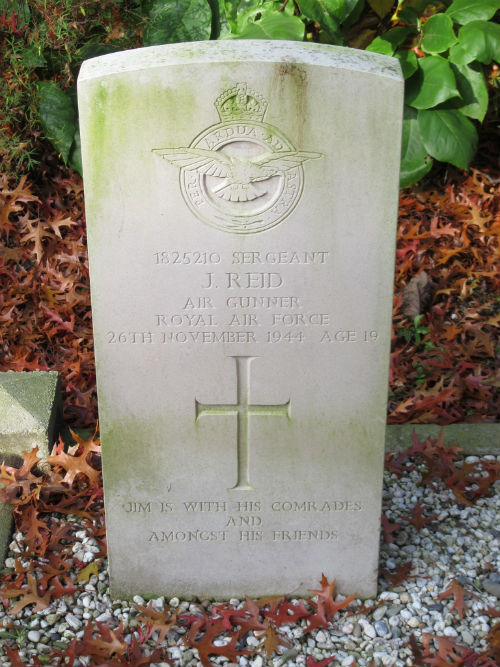 Commonwealth War Graves General Cemetery Deventer #4