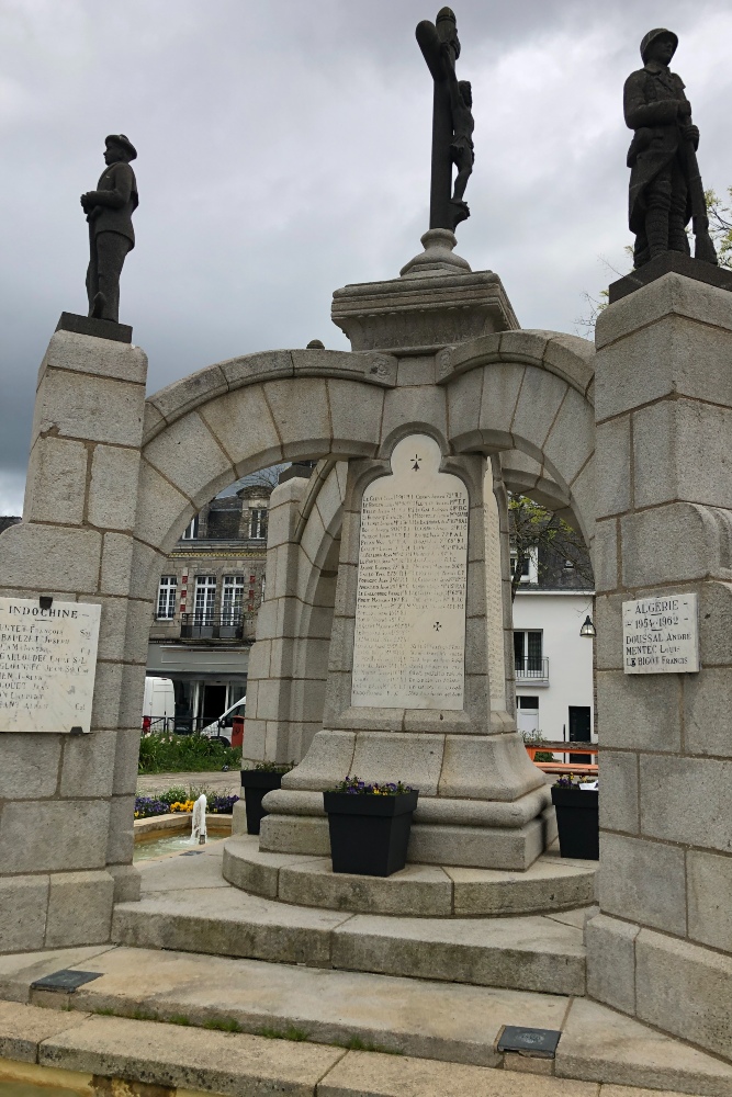 War Memorial Plouay #2