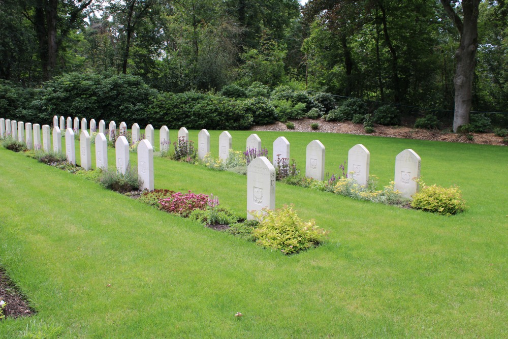 Commonwealth War Cemetery Leopoldsburg #3