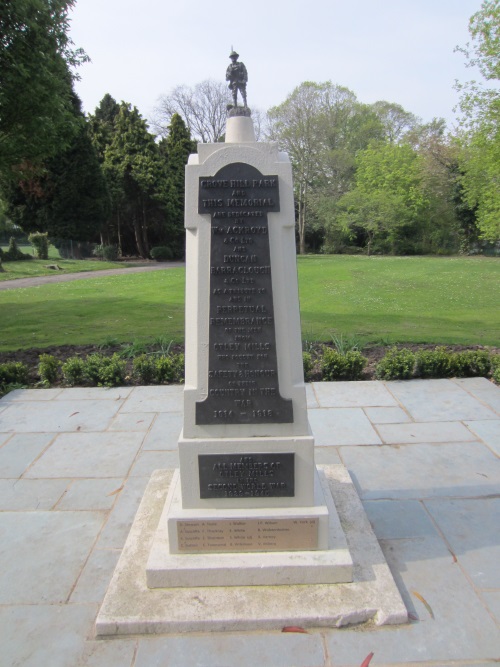 Oorlogsmonument Otley Mills #1