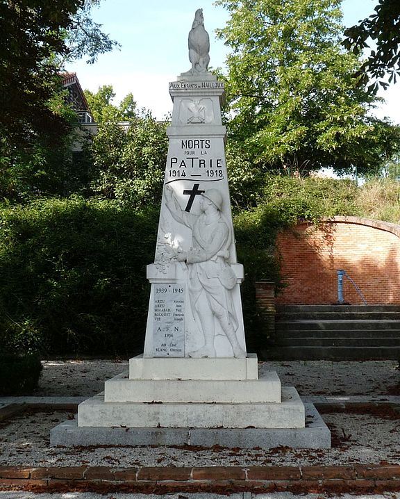 Oorlogsmonument Nailloux #1