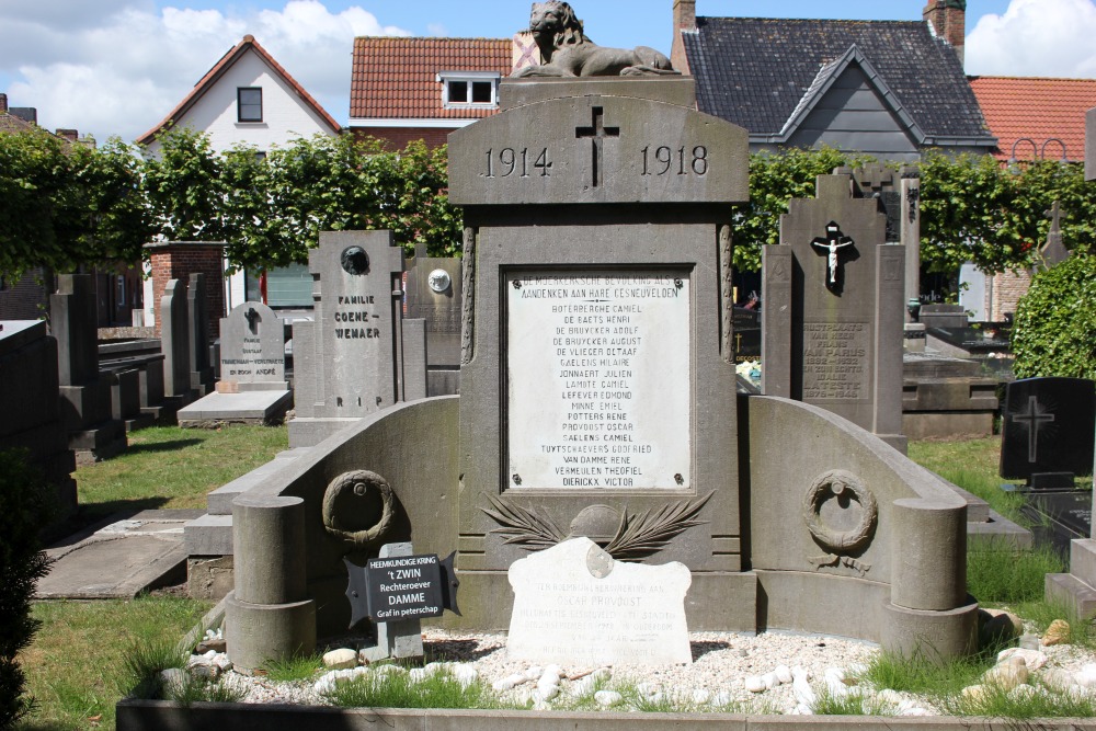 Oorlogsmonumenten Begraafplaats Moerkerke #2