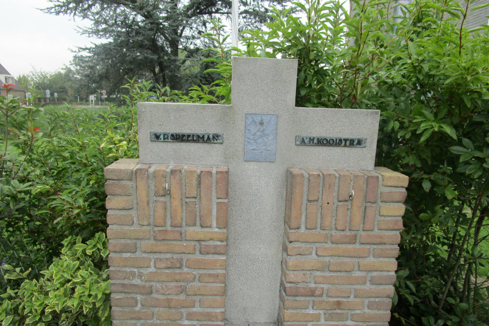 Oorlogsmonument Nieuwveen #1