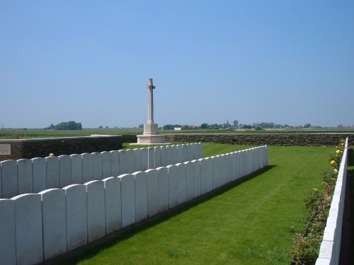 Commonwealth War Cemetery Sancourt