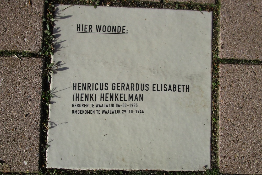 Memorial Stone Sint Crispijnstraat 36 #1
