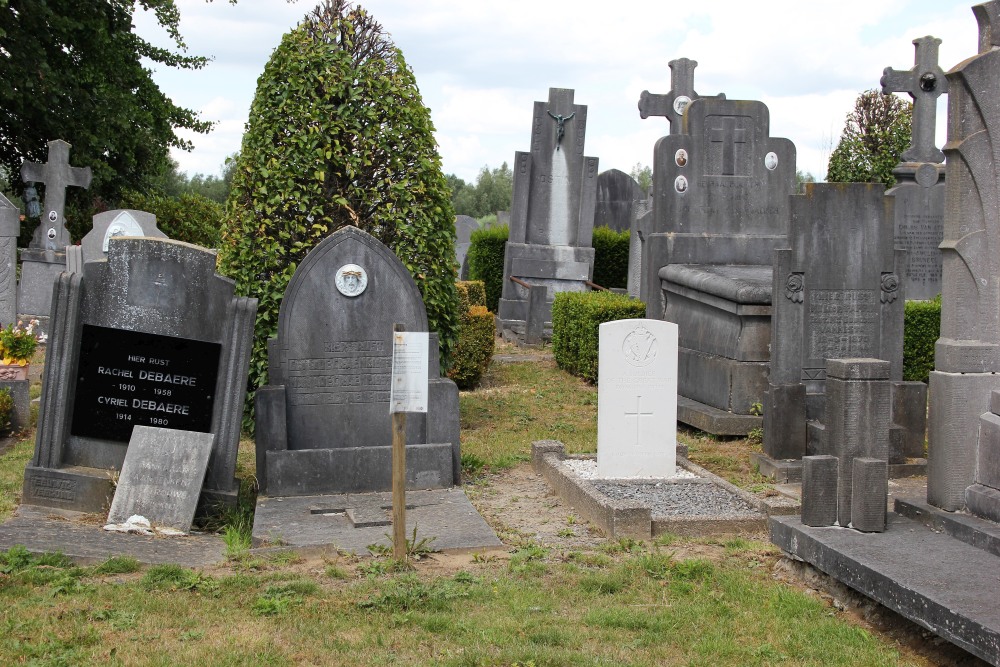 Commonwealth War Grave Beveren-Leie #2