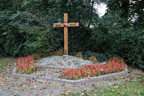 War Memorial Duiven #2