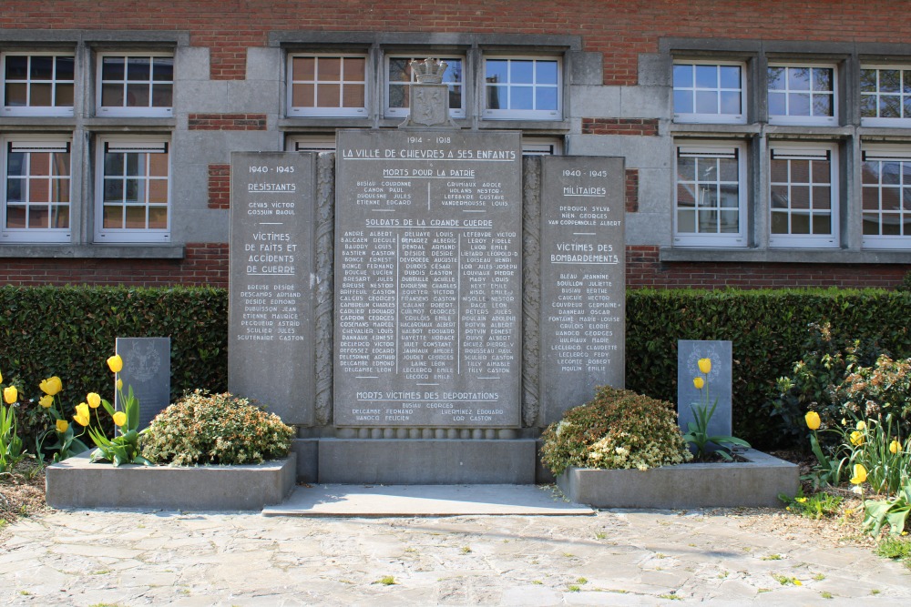 Oorlogsmonument Chivres #1