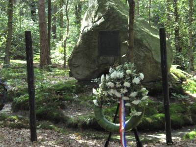 Fusilladeplaats en Oorlogsgraven 