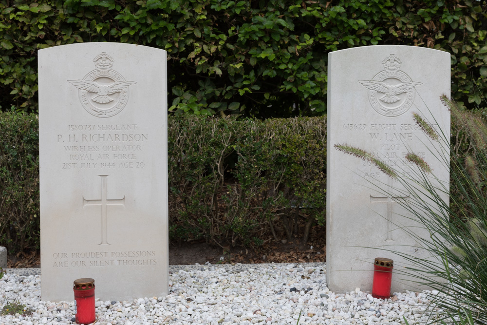 Commonwealth War Graves Roman Catholic Cemetery Boxtel #3