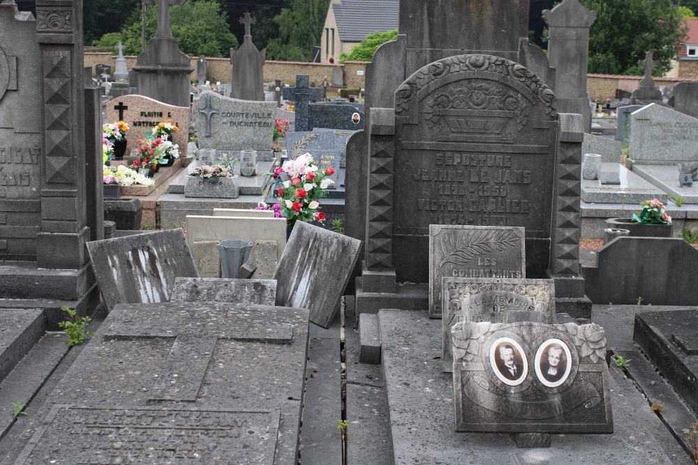 Belgian Graves Veterans Bon-Secours #3