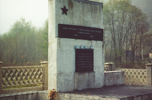 Monument Omgekomen Partizanen