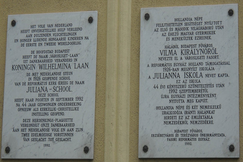 Memorial Plaques Queen Juliana & Wilhelmina #1
