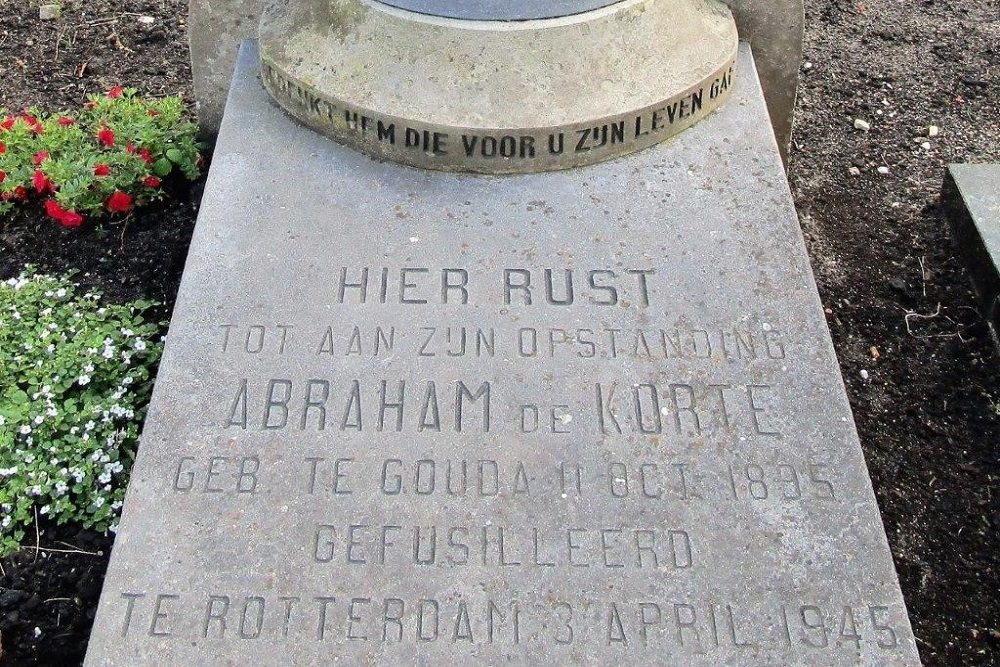 Nederlandse Oorlogsgraven Rooms Katholieke Begraafplaats Gouda #2