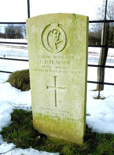 Commonwealth War Graves St. Mary Churchyard