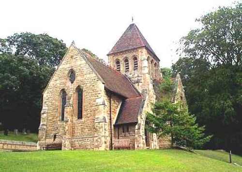 Oorlogsgraf van het Gemenebest St. John Churchyard