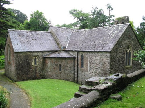 Commonwealth War Graves St. Ishmael Churchyard