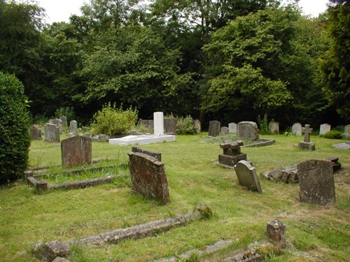 Commonwealth War Graves Amberley Church Cemetery