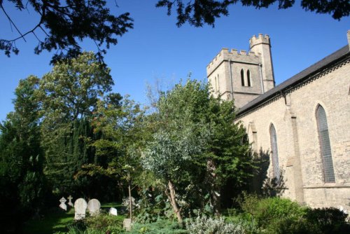 Oorlogsgraf van het Gemenebest St. John the Baptist Churchyard