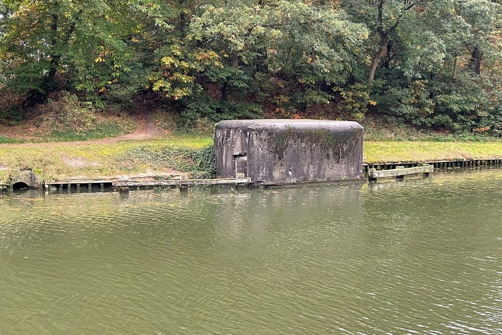 Bunker 8 Border Defence Bocholt-Herentals Canal #5