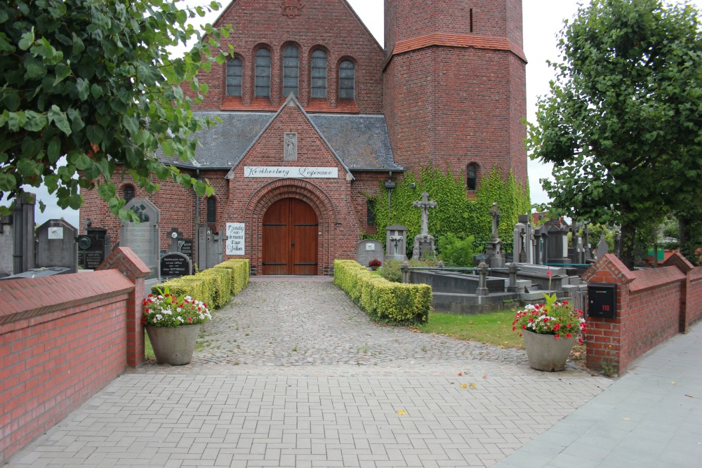 Belgian Graves Veterans Brielen