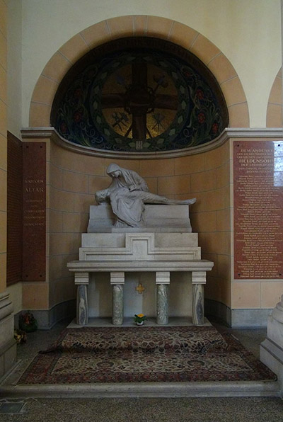 Oorlogsmonument Franz-von-Assisi-Kirche